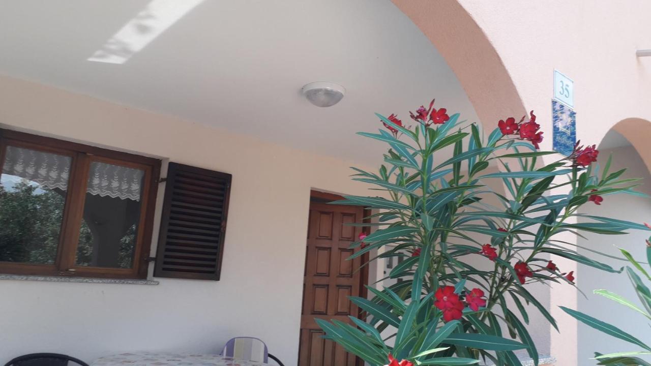 Apartmani Mia Liznjan Luaran gambar