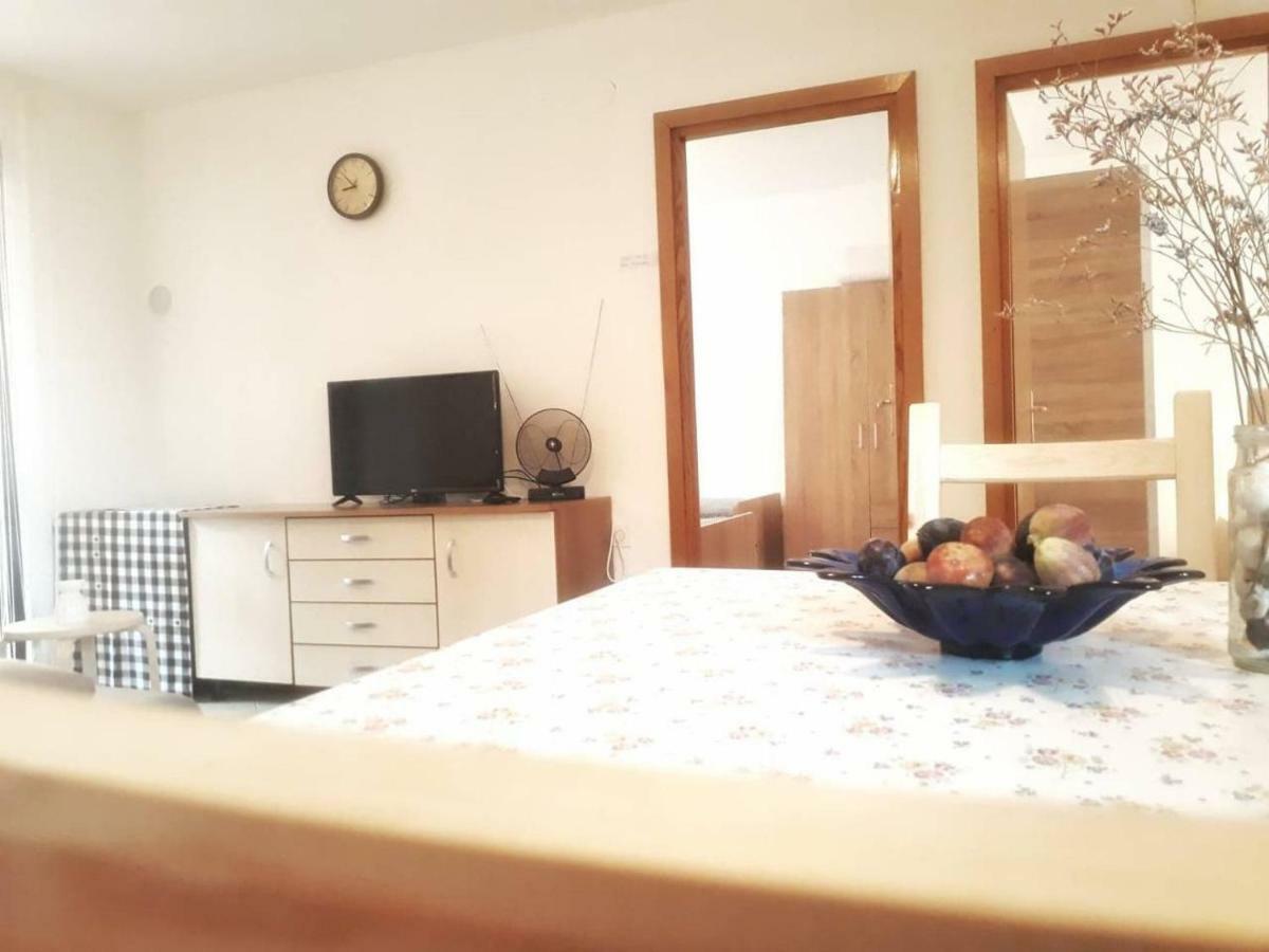 Apartmani Mia Liznjan Luaran gambar