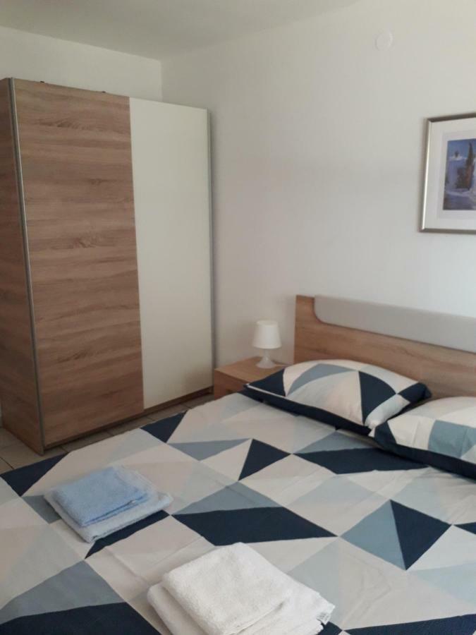 Apartmani Mia Liznjan Luaran gambar