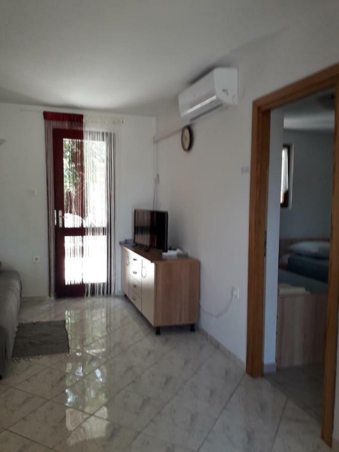 Apartmani Mia Liznjan Luaran gambar