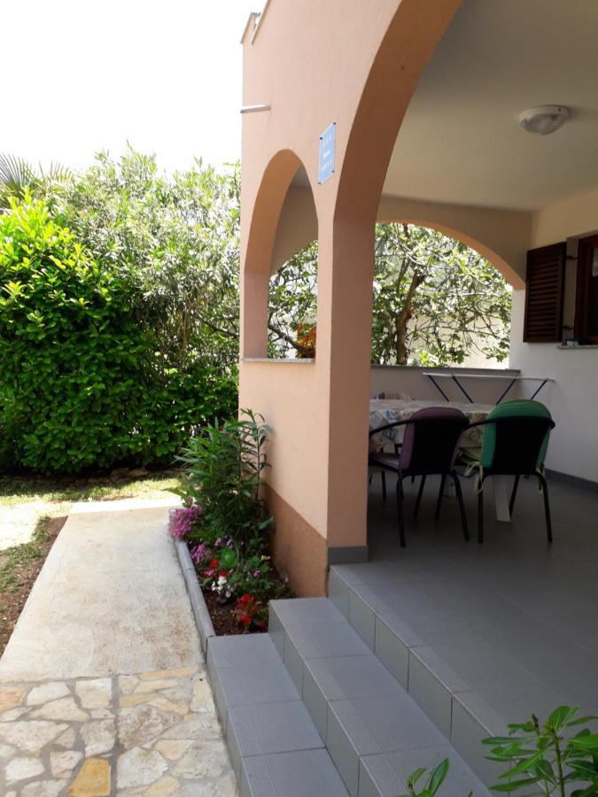 Apartmani Mia Liznjan Luaran gambar