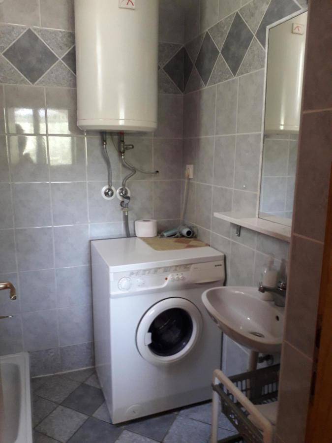 Apartmani Mia Liznjan Luaran gambar